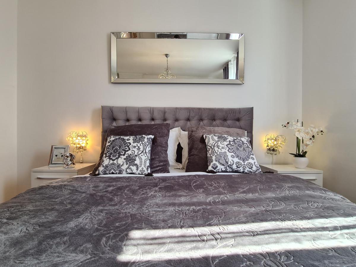 Luxurious Apartment Majda, 2 Bathrooms And Free Parking Split Extérieur photo